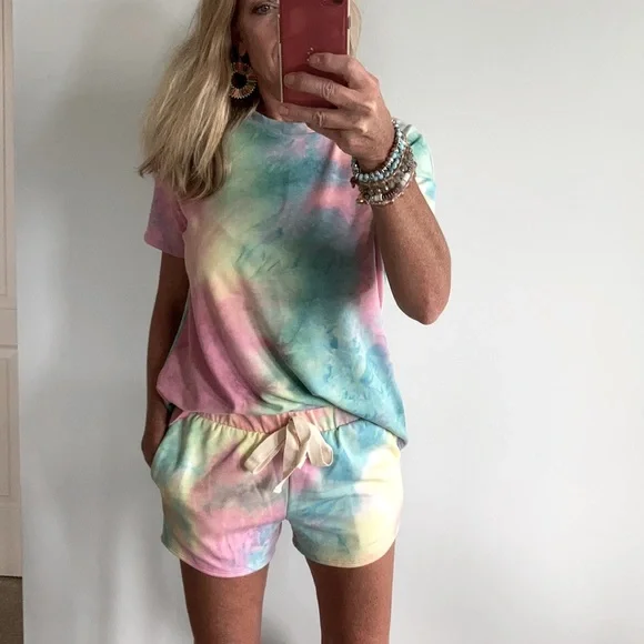 Tie Dye Top & Shorts Lounge Set - Picture 1 of 10